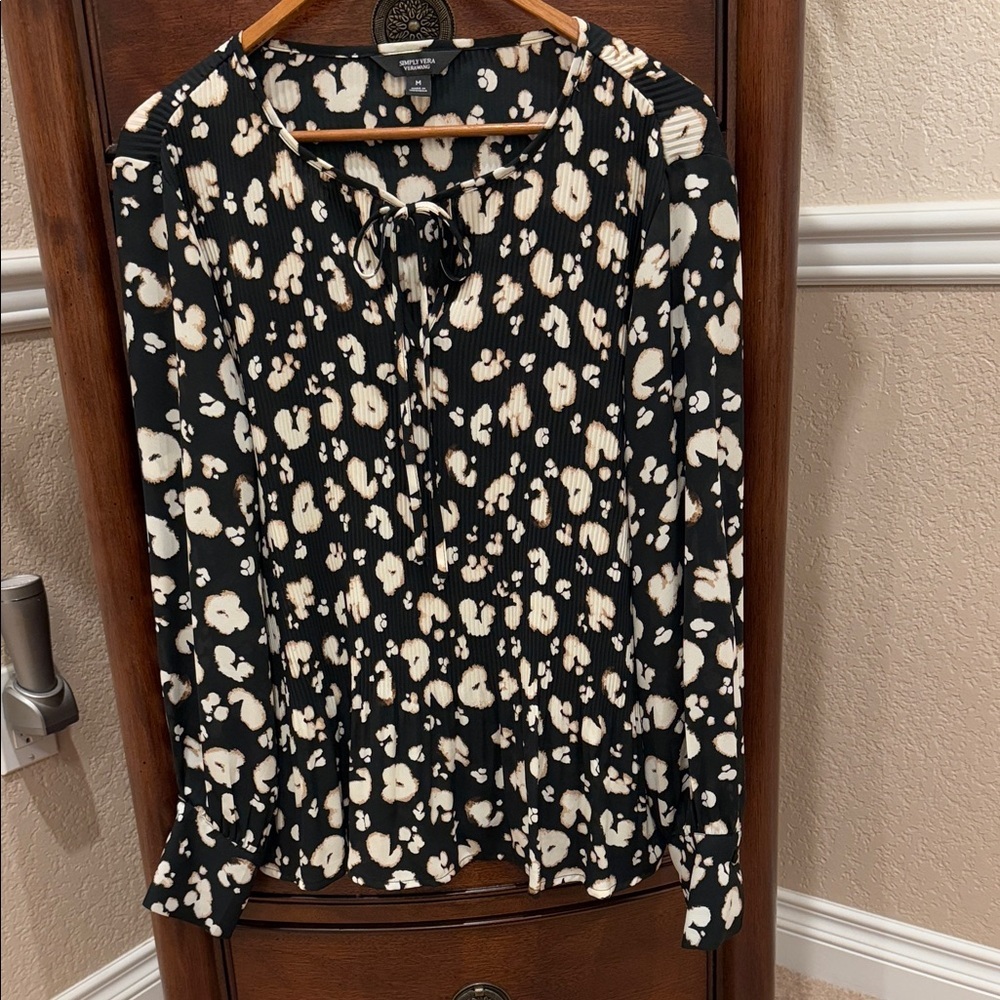 Simply‎ Vera By Vera Wang Black Tan Spotted Pleated Chiffon Cuff Buttoned Blouse